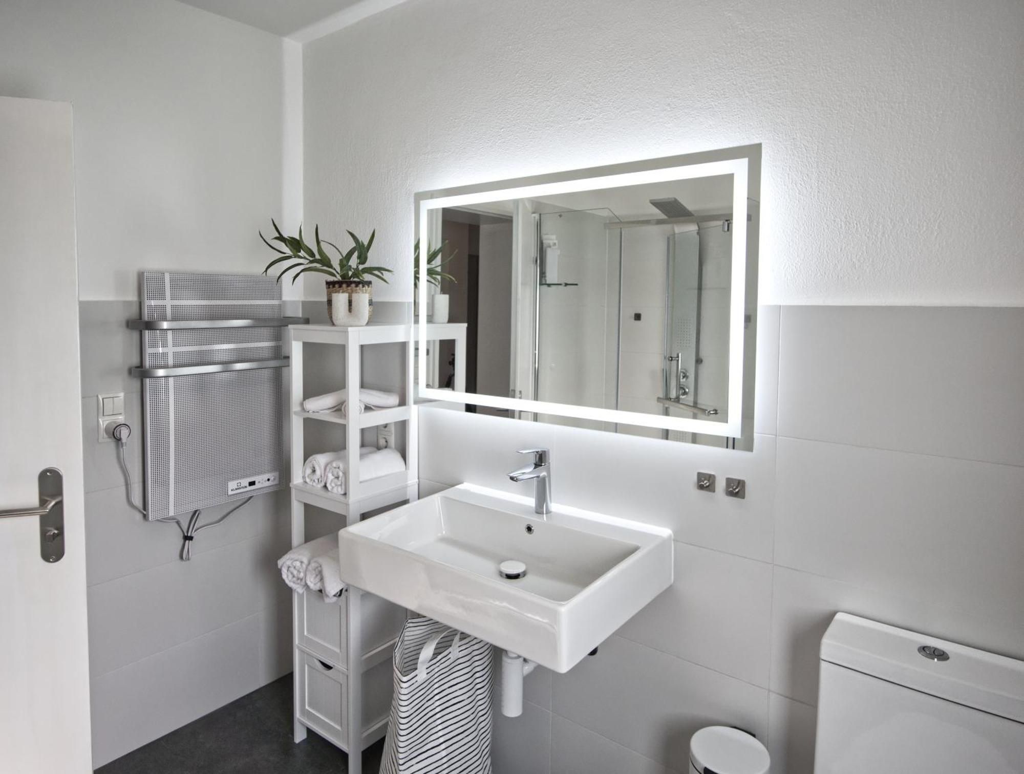 Hermes Apartments Siebengebirge ケーニッヒスヴィンター エクステリア 写真